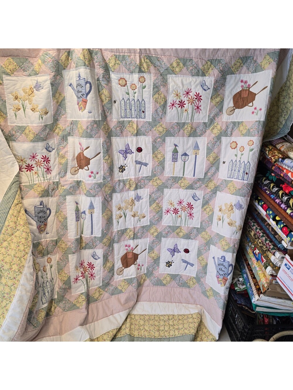 q38 Handmade Floral Patchwork Quilt Garden Motif Applique approx 96 x 84